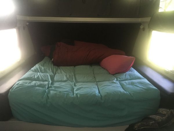 2020 MDC XT14E Hybrid Pop Top image