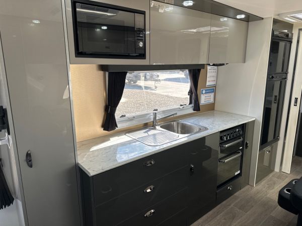 2019 Majestic Garoova Off Road Caravan 21 COUPLES image