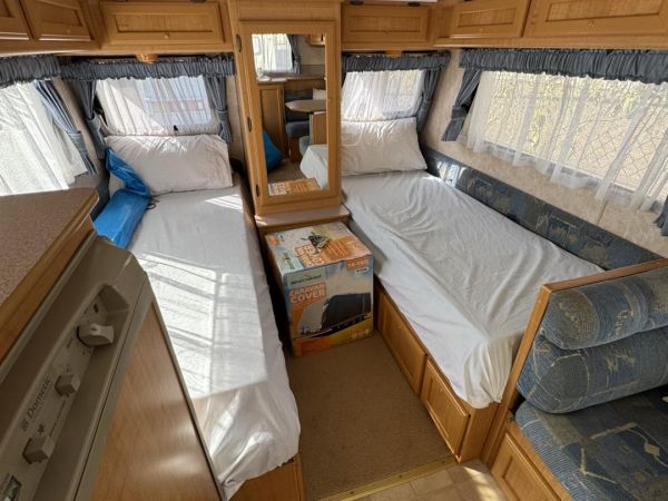 2003 Jayco FREEDOM Pop Top image