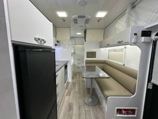 2025 Snowy River Srp19F Family Pop Top DOUBLE BUNK image