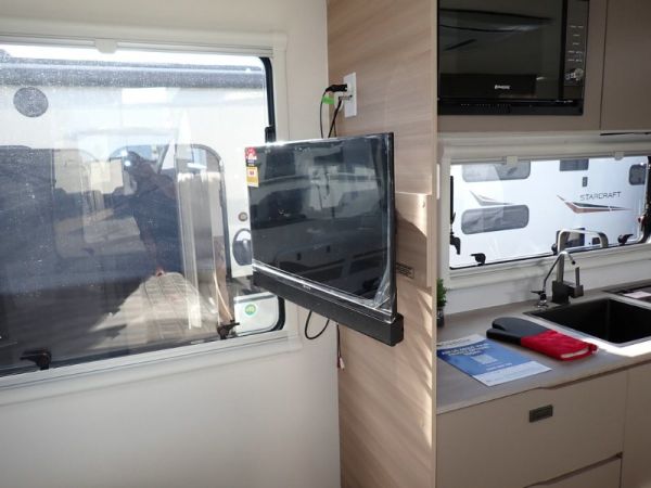2025 Jayco Discovery Caravan 19.61-2.OB.DY-MY25 image