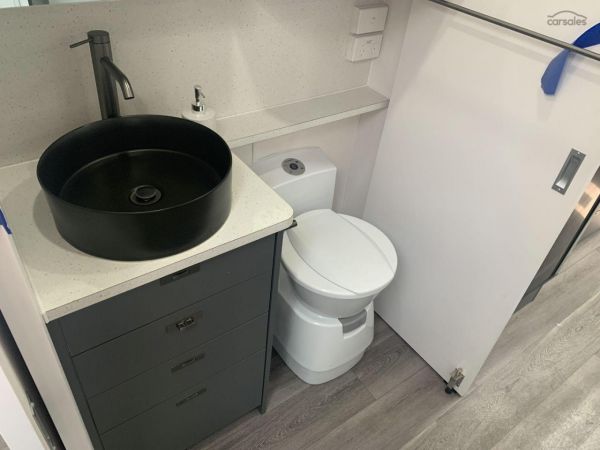 2025 Lotus Caravans Freelander Fr22Cl 22' image