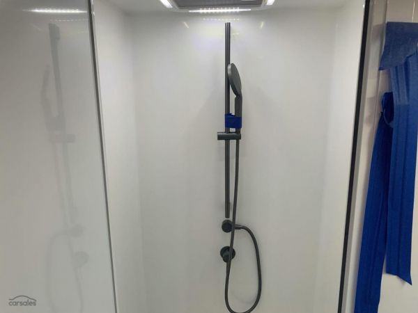 2025 Lotus Caravans Freelander Fr22Cl 22' image