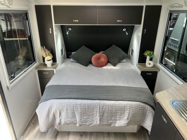 2025 Design RV CRX F2-6 21'10''  BUNKS image