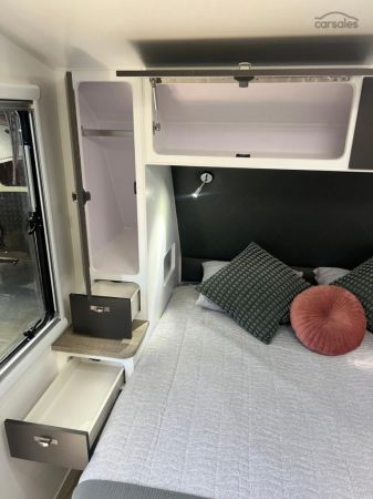 2025 Design RV CRX F2-6 21'10''  BUNKS image