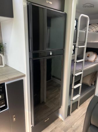 2025 Design RV CRX F2-6 21'10''  BUNKS image