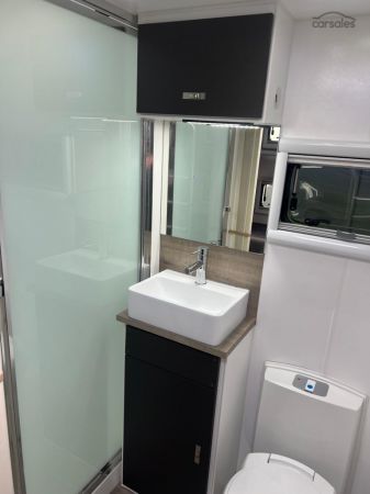 2025 Design RV CRX F2-6 21'10''  BUNKS image