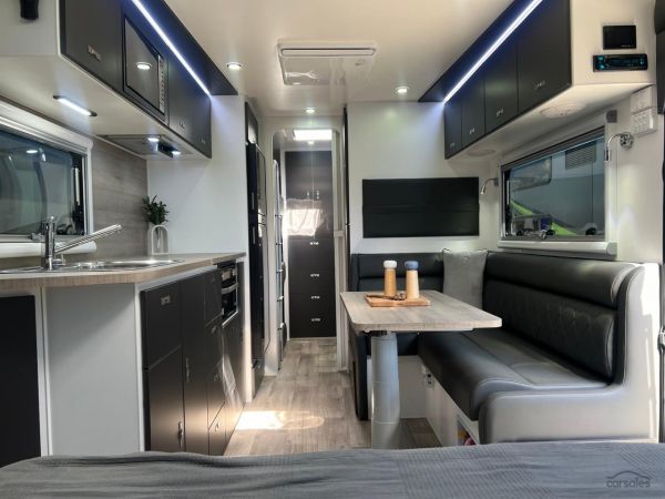 2025 Design RV CRX F2-6 21'10''  BUNKS image