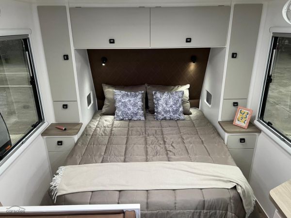 2025 Design RV Forerunner Van 5-2+ 21' image