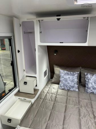 2025 Design RV Forerunner Van 5-2+ 21' image