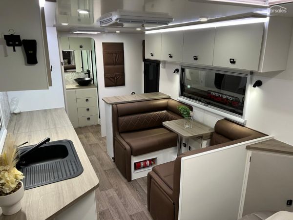 2025 Design RV Forerunner Van 5-2+ 21' image