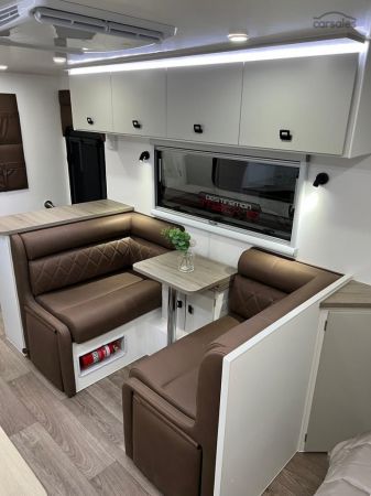2025 Design RV Forerunner Van 5-2+ 21' image