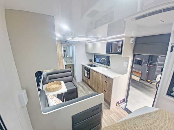 2025 Lotus Caravans Freelander Caravan FR189KD image