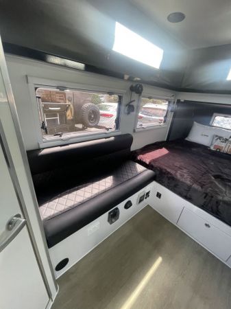 2024 Boss Adventure Pilbara 15 Hybrid Pop Top image