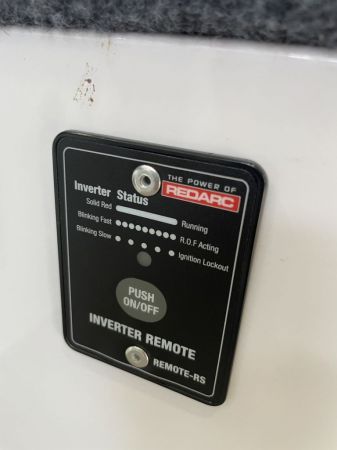 2024 Boss Adventure Pilbara 15 Hybrid Pop Top image