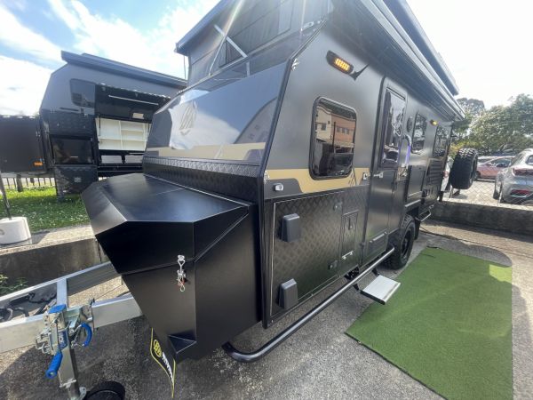 2024 Boss Adventure Pilbara 15L Hybrid Pop Top image