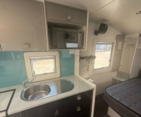 2017 Concept Innovation Caravan OZ PACK image