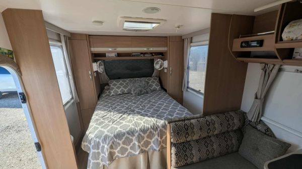 2015 Jayco Starcraft 20.62-2 Off Road Caravan image