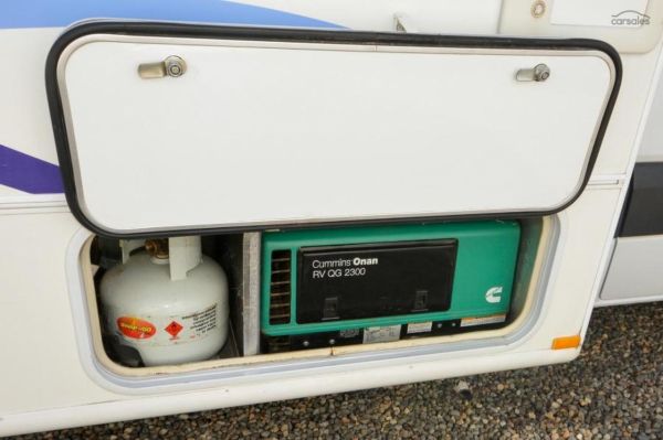 2012 Winnebago Ceduna image