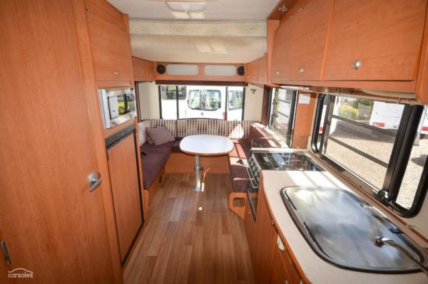 2012 Winnebago Ceduna image