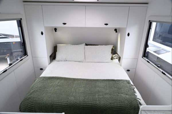 2025 Viscount V2.3 L Caravan image