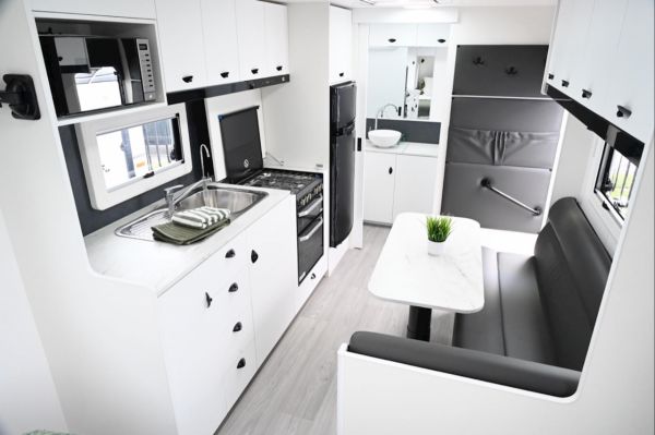 2025 Viscount V2.3 L Caravan image