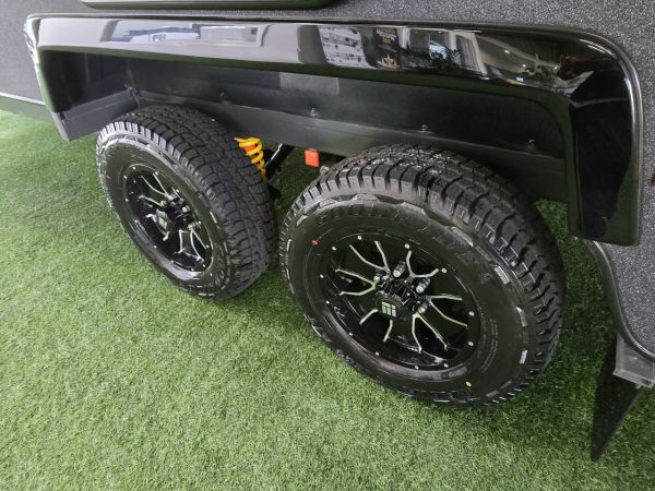 2025 Crusader Dreamhaven Other 19 SERIES SUPERX image