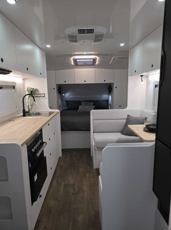 2025 Crusader Dreamhaven Other 19 SERIES SUPERX image