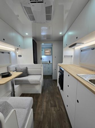 2025 Crusader Dreamhaven Other 19 SERIES SUPERX image