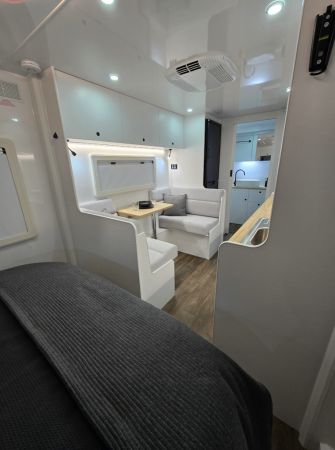 2025 Crusader Dreamhaven Other 19 SERIES SUPERX image