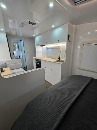 2025 Crusader Dreamhaven Other 19 SERIES SUPERX image