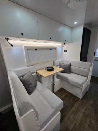 2025 Crusader Dreamhaven Other 19 SERIES SUPERX image