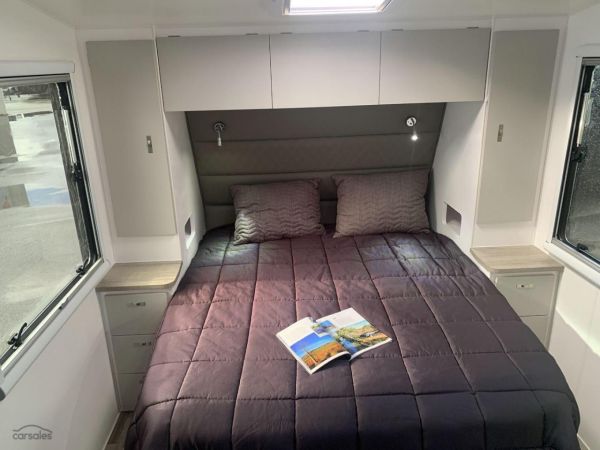 2025 Design RV Odyssey F1-5 20'6 2 Bunk image