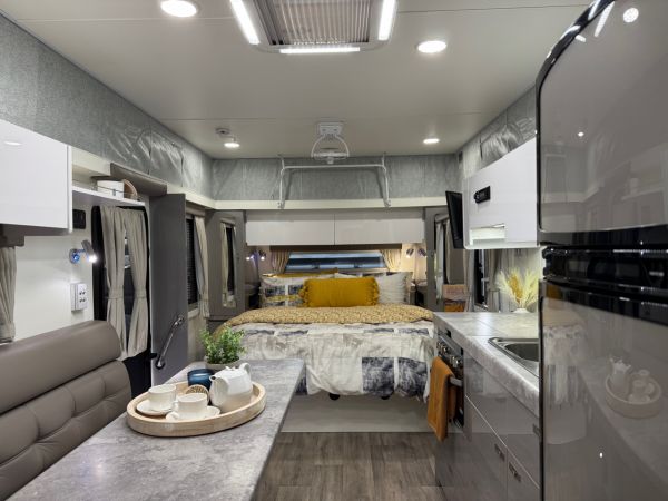 2020 Paramount Thunder Pop Top image