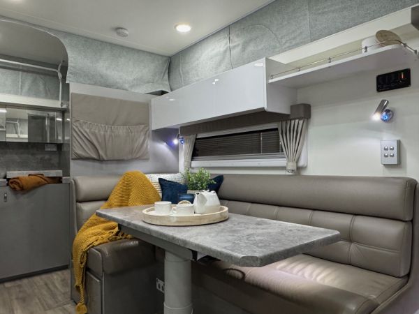 2020 Paramount Thunder Pop Top image