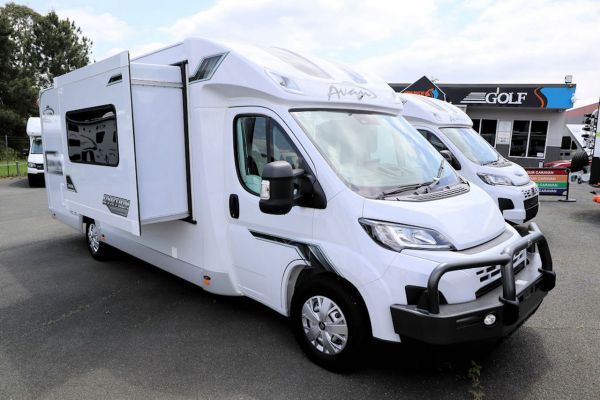 2025 Avan Ovation Motorhome M10 B CLASS image