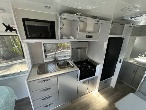 2025 Snowy River Src18 Caravan SRC18 - MY 26 image