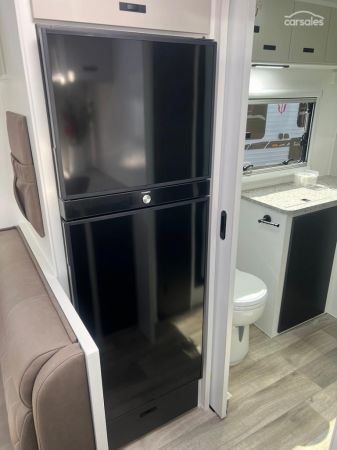 2025 Design RV CRX Semi Off Road Van 7-7, 21'8'' image