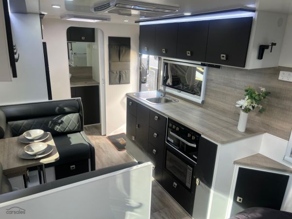 2025 Design RV Forerunner Van 3, 19'6'' image