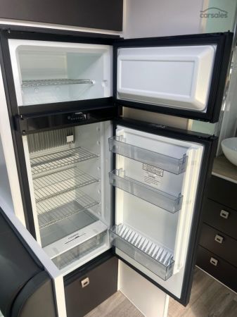 2025 Design RV Forerunner Van 3, 19'6'' image