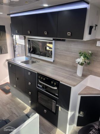 2025 Design RV Forerunner Van 3, 19'6'' image