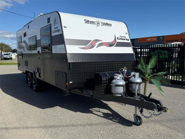2025 SILVER VALLEY CARAVANS FAMILY GETAWAY 21'6'' TANDEM AXLE SEMI OFF-ROAD BUNK 2 BUNKS MID DOOR SEMI OFF ROAD image