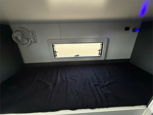 2025 SILVER VALLEY CARAVANS FAMILY GETAWAY 21'6'' TANDEM AXLE SEMI OFF-ROAD BUNK 2 BUNKS MID DOOR SEMI OFF ROAD image