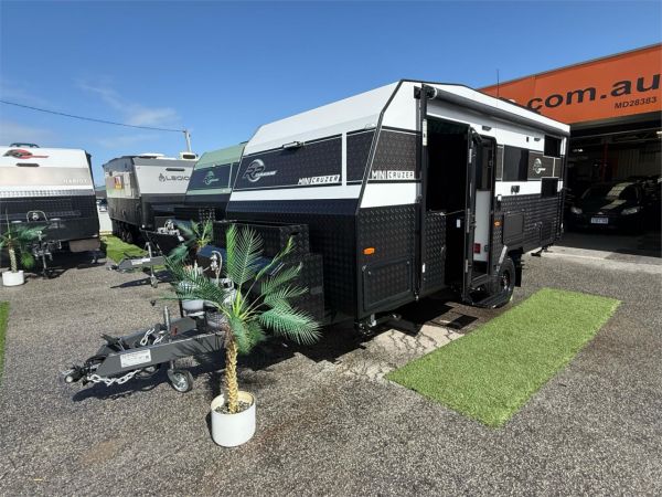 2025 RP CARAVANS MINI CRUZER 18'6'' SINGLE AXLE 2 BUNKS OFF-ROAD 2 BUNKS FULL OFF-ROAD image