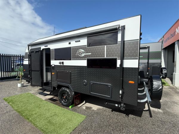 2025 RP CARAVANS MINI CRUZER 18'6'' SINGLE AXLE 2 BUNKS OFF-ROAD 2 BUNKS FULL OFF-ROAD image