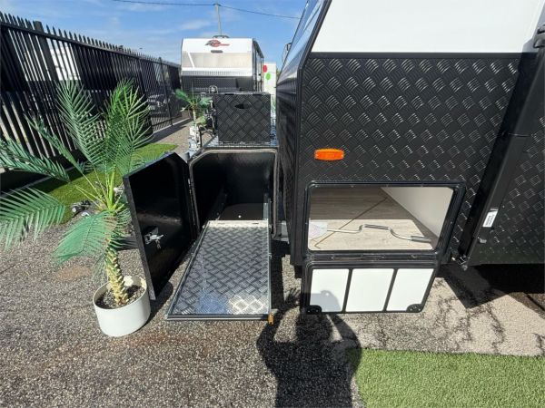 2025 RP CARAVANS MINI CRUZER 18'6'' SINGLE AXLE 2 BUNKS OFF-ROAD 2 BUNKS FULL OFF-ROAD image