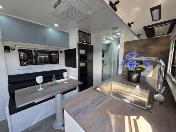 2025 RP CARAVANS MINI CRUZER 18'6'' SINGLE AXLE 2 BUNKS OFF-ROAD 2 BUNKS FULL OFF-ROAD image