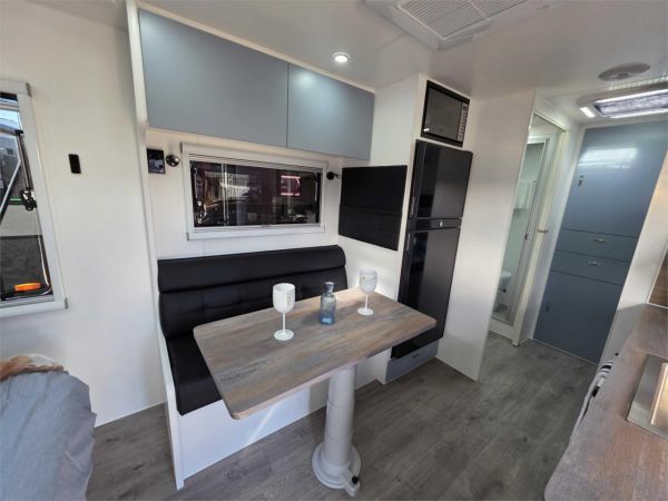 2025 RP CARAVANS MINI CRUZER 18'6'' SINGLE AXLE 2 BUNKS OFF-ROAD 2 BUNKS FULL OFF-ROAD image