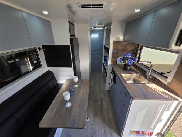 2025 RP CARAVANS MINI CRUZER 18'6'' SINGLE AXLE 2 BUNKS OFF-ROAD 2 BUNKS FULL OFF-ROAD image