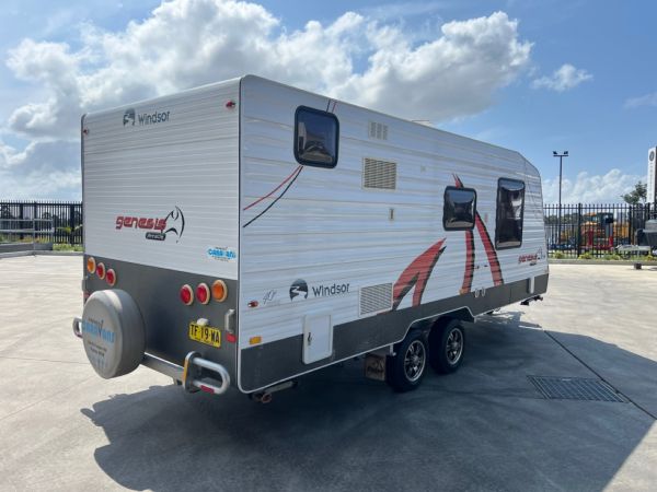 2012 Windsor Genesis GC638S image